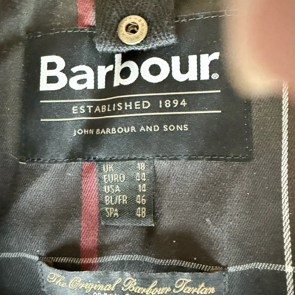Barbour Black Waxed Jacket - Picture 4 of 4